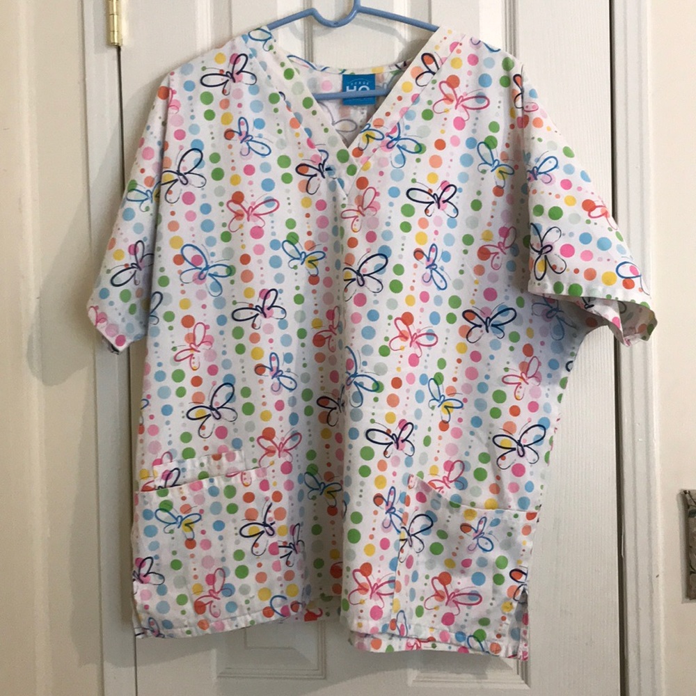Scrub top